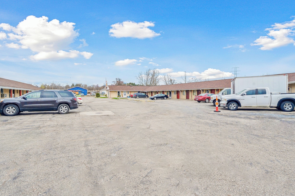 Flint Motel by OYO MI Near I-475