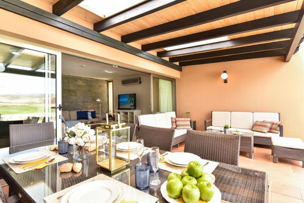 Holiday Home With Pool on Golf Resort, Maspalomas