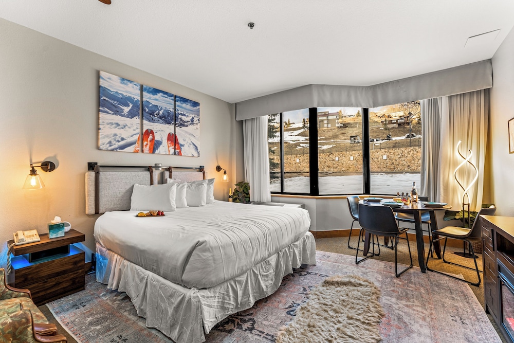 The Grand Lodge by Traverse Hospitality (No Resort Fees)