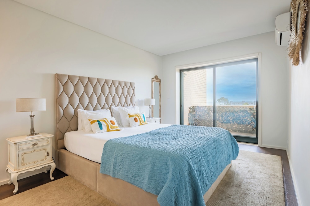 Ocean Views Oasis at S. Felix da Marinha