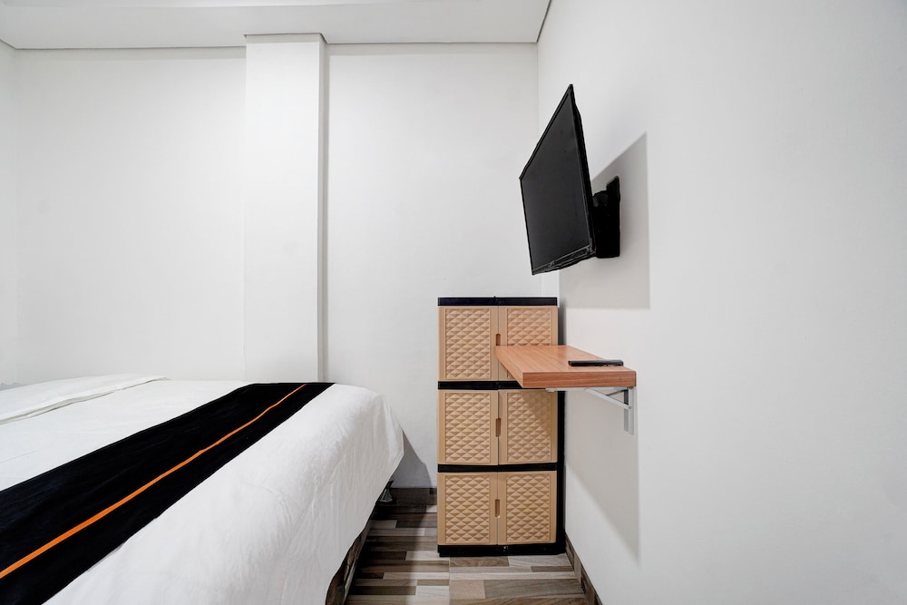 Capital O 94914 Kemayoran Guest House