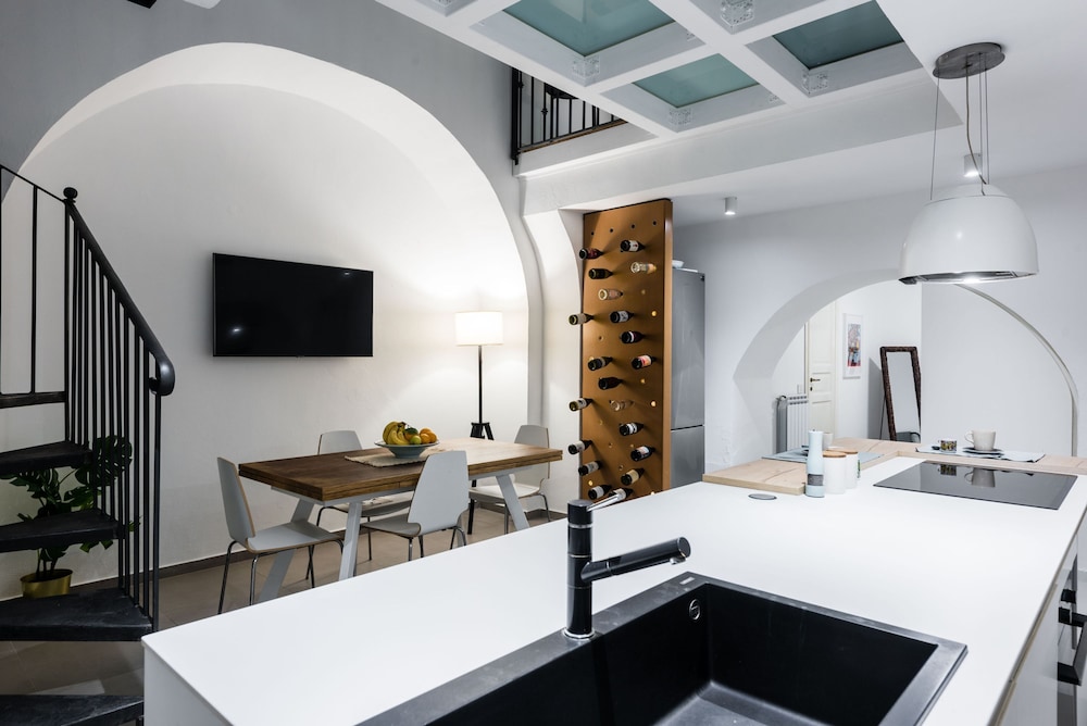 The Apple Duplex by Wonderful Italy
