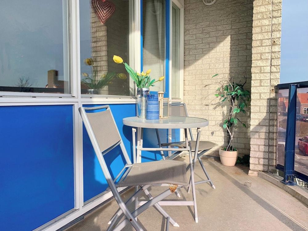Apartment in Petten Near the Beach