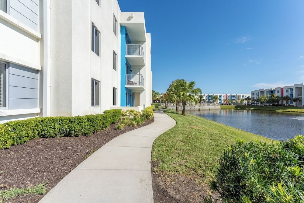 Daytona 2BR Getaway Parking Family & Pet-friendly