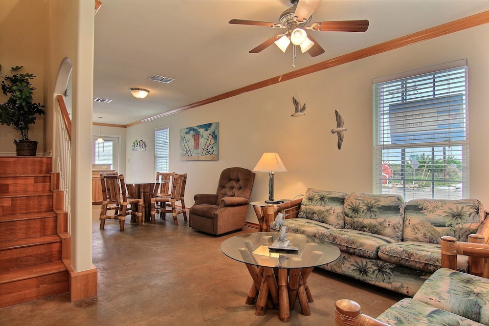 Maria s Beach Getaway GSC1