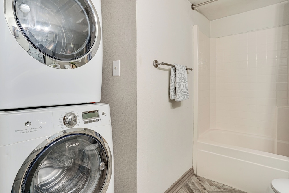 Walk to Shops: Centrally Located Fort Worth Home