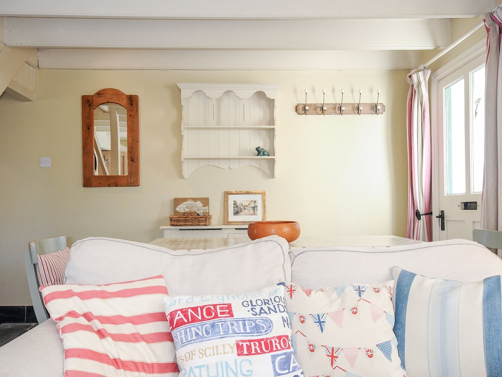 Lowen Cottage