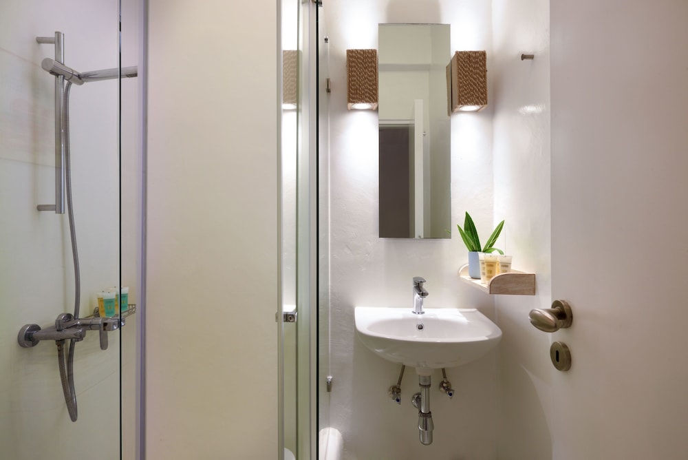 Amalgam Homes Paros photo 5