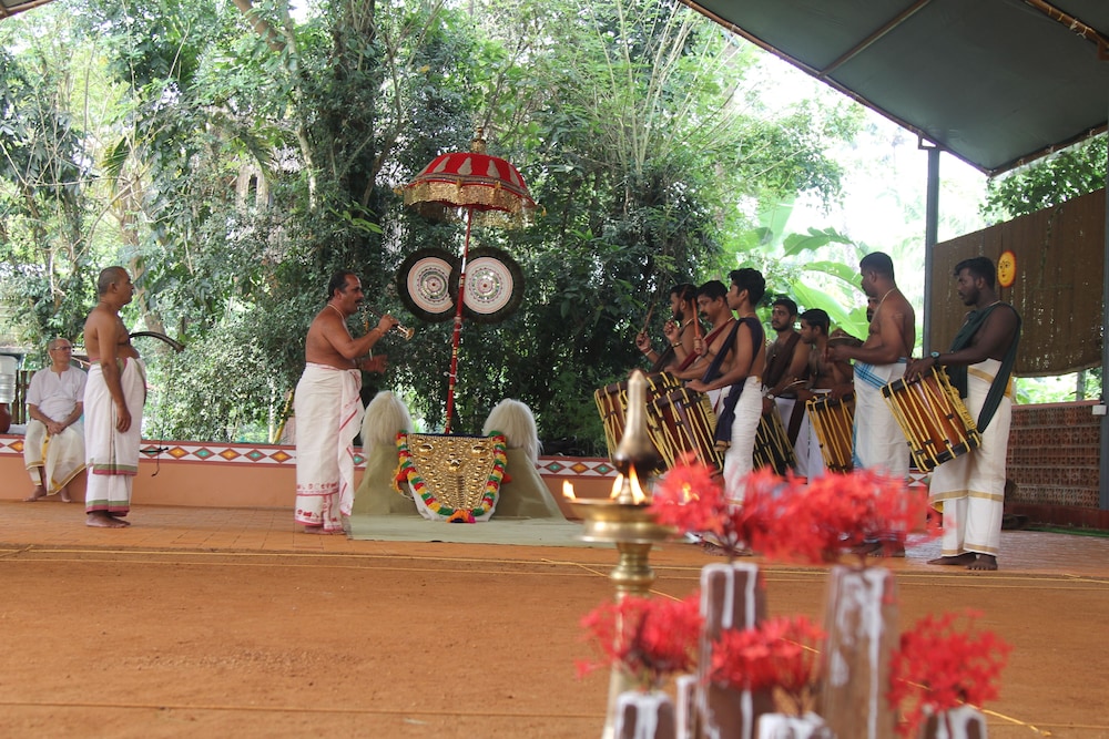Neelambari Ecotourism Thrissur Aratupuzh