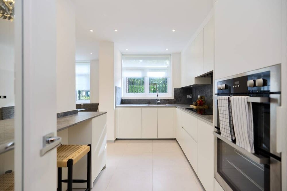 The Primrose Hill Place - Charming 4bdr Flat With Communal Garden