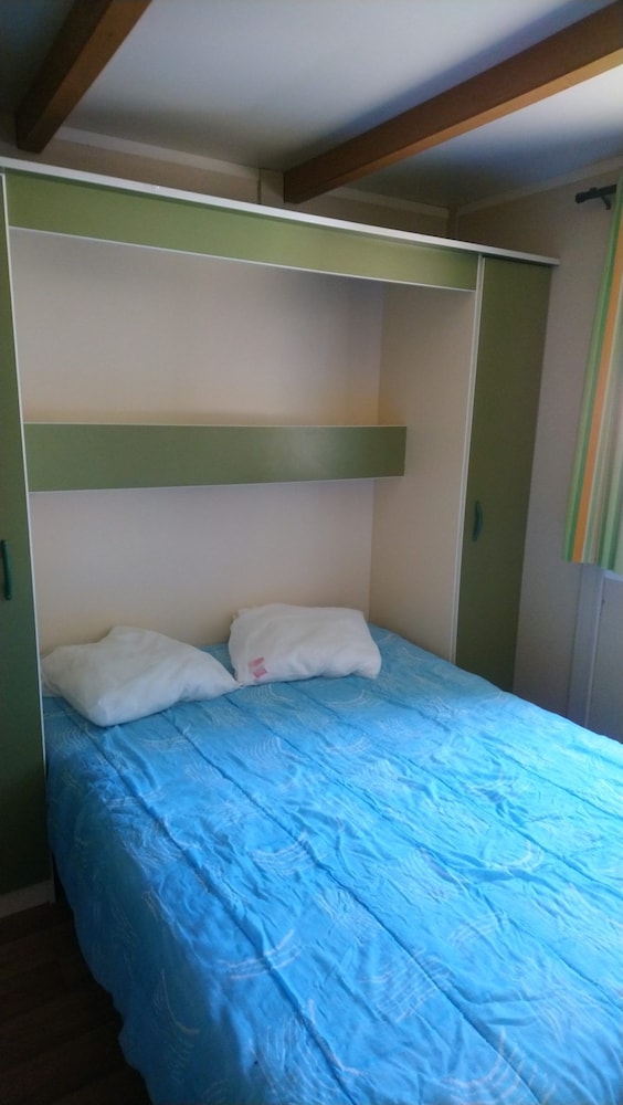 Camping Le Ceytrou photo 2
