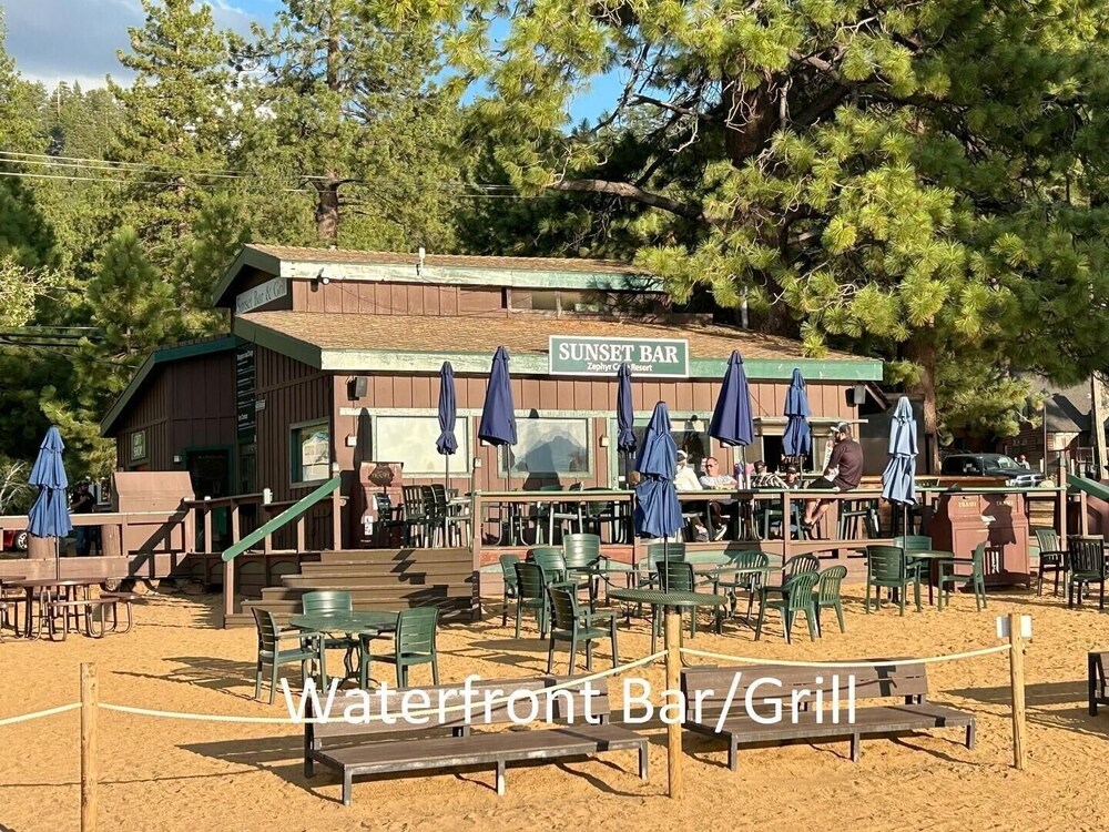 Zephyr Cabin 3 Bedroom Home by RedAwning - Property Image 14