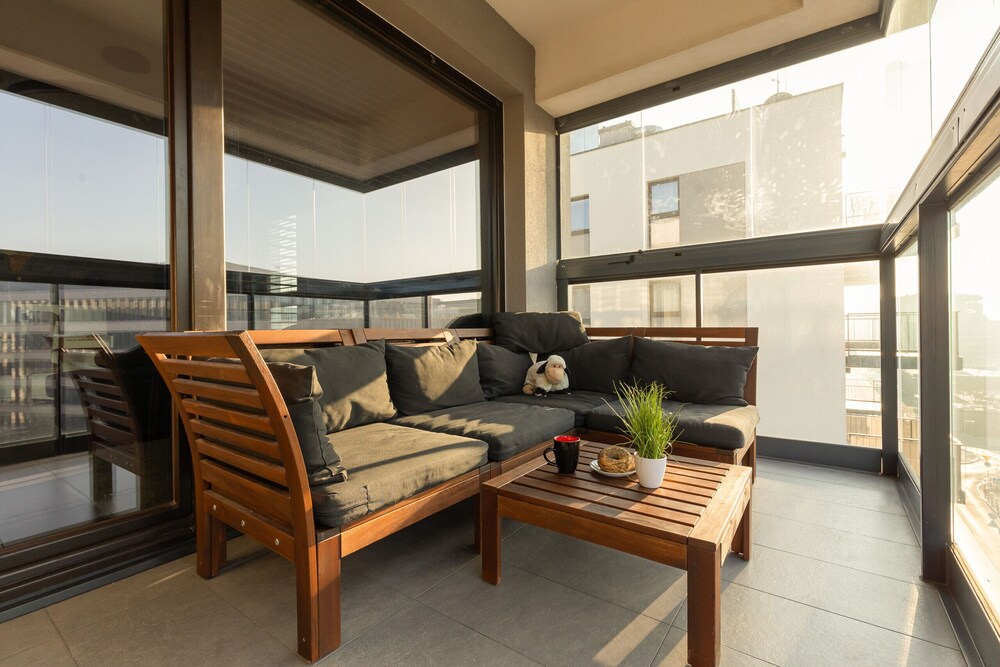 Deep Green Apartment by Renters view 2