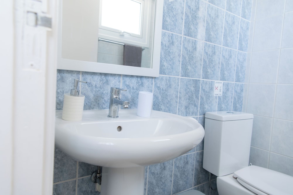 Themis Apartments