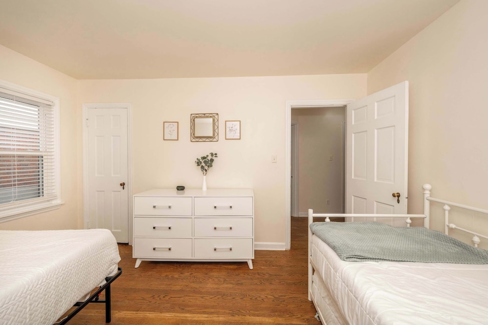Kenwood Keys 1 Cozy Stay for 6