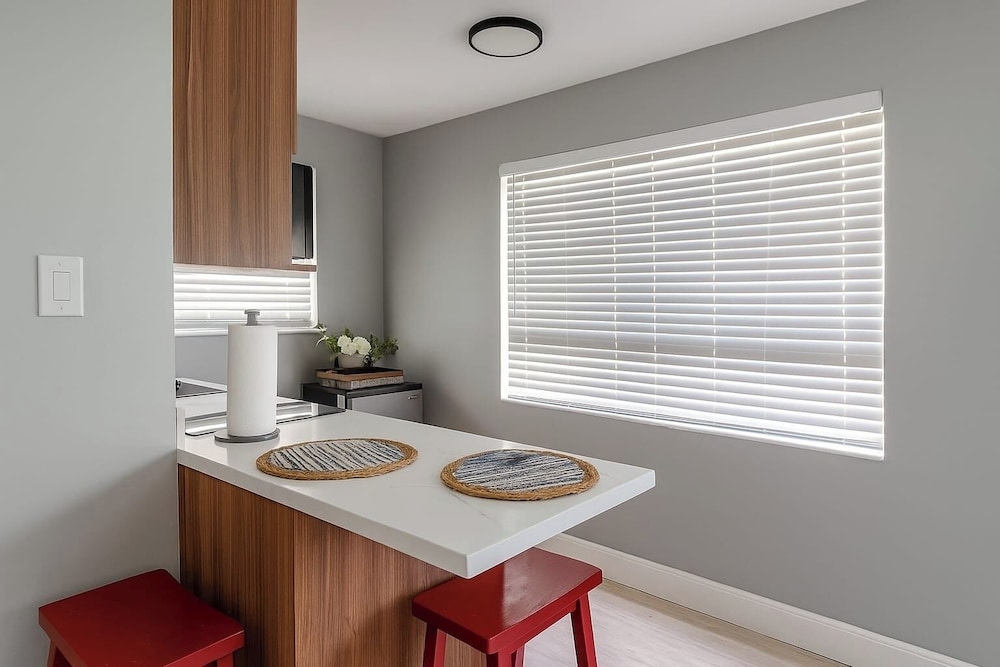 Hollywood Beach Family-friendly 1BR