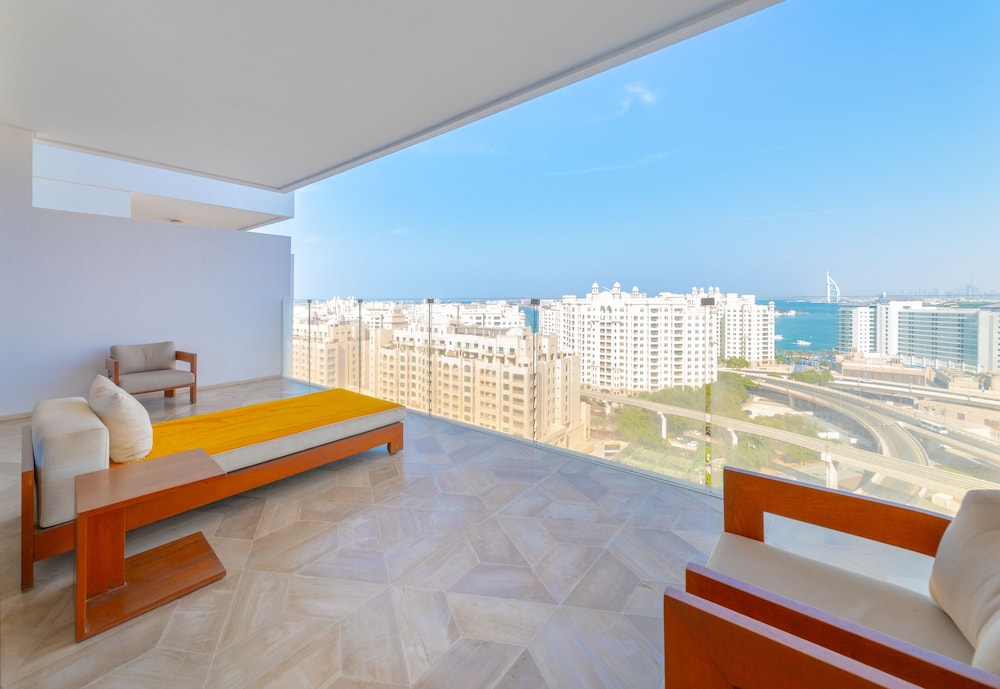 EDEN'S Homes & Villas - FIVE Residences