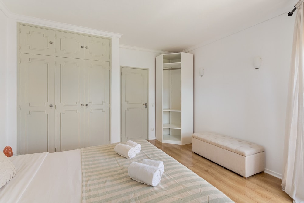 Cascais Ocean View by Homing