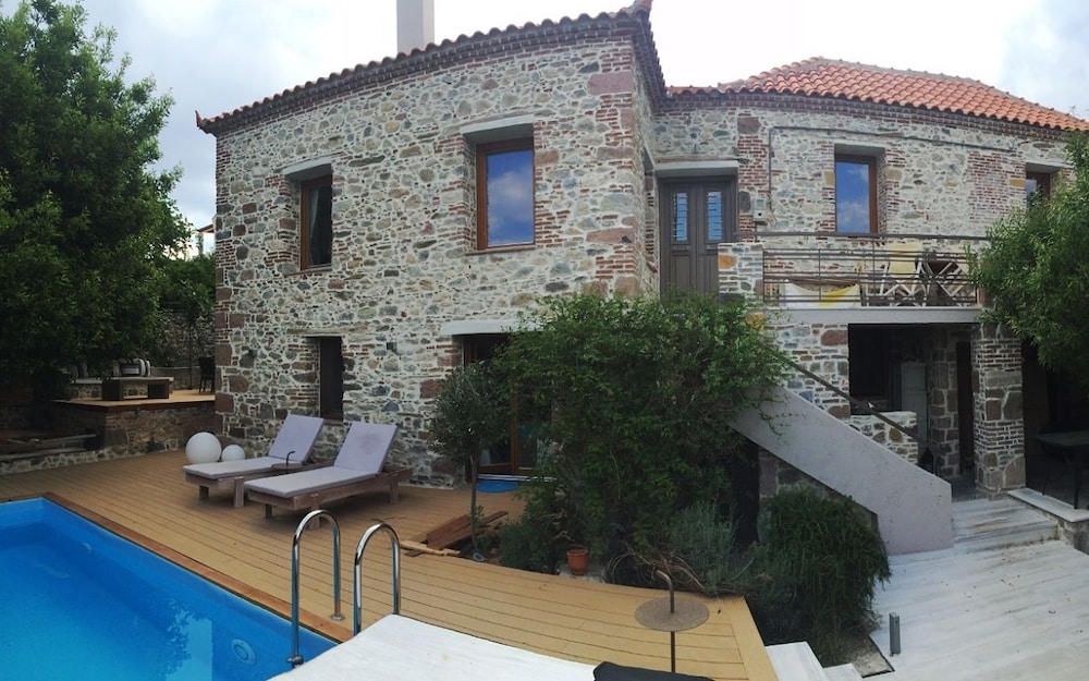 Villa Thermi