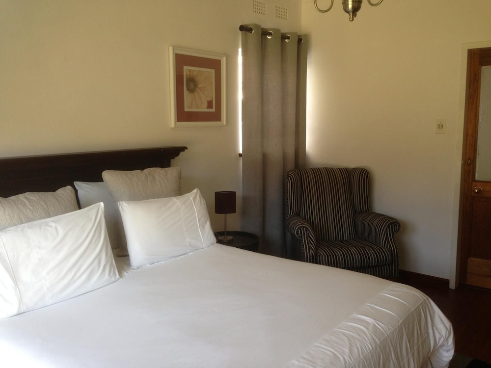 Mizizi House of Sandton Bed & Breakfast