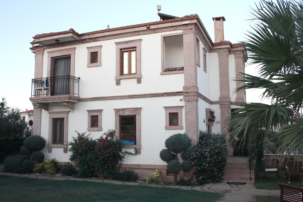 Vrodi By House - Image 46