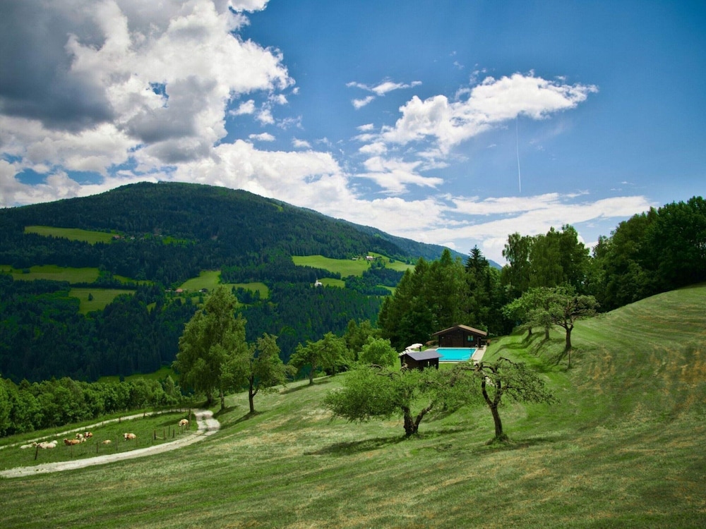 Farmhouse Near Afritzer See & Verditz Trails