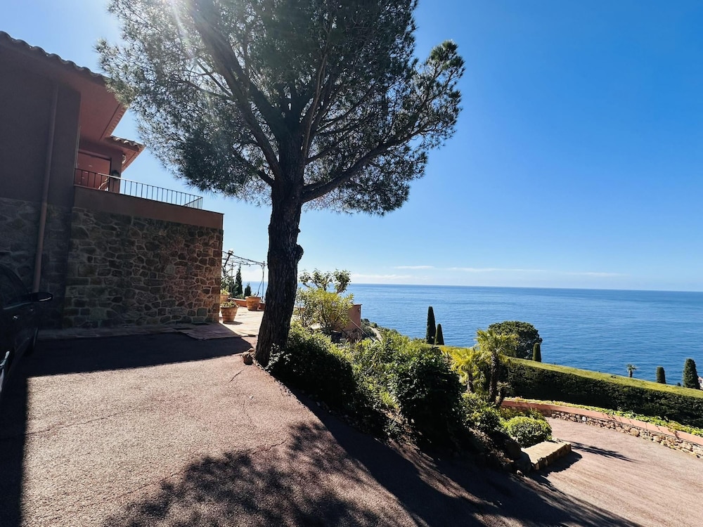 Sea View Villa in Theoule sur Mer With Pool- 2237