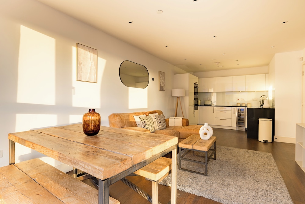 Contemporary Flat In Islington