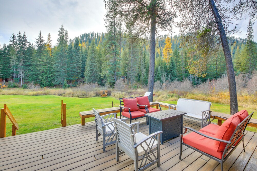 Scenic Priest Lake Vacation Rental: Deck  Views! - Property Image 16