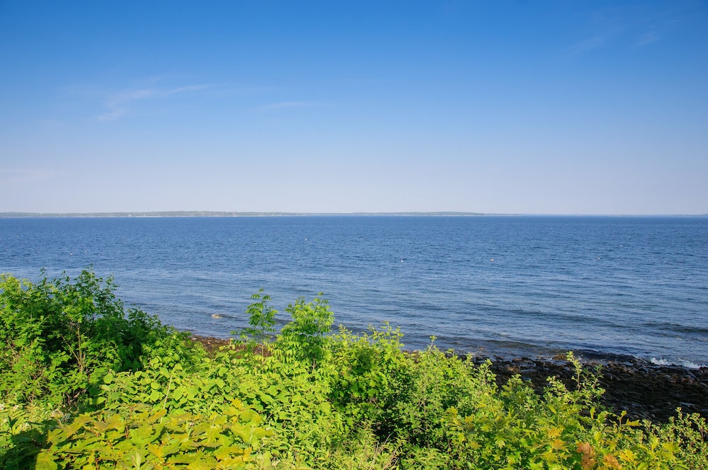 Glenmoor By the Sea