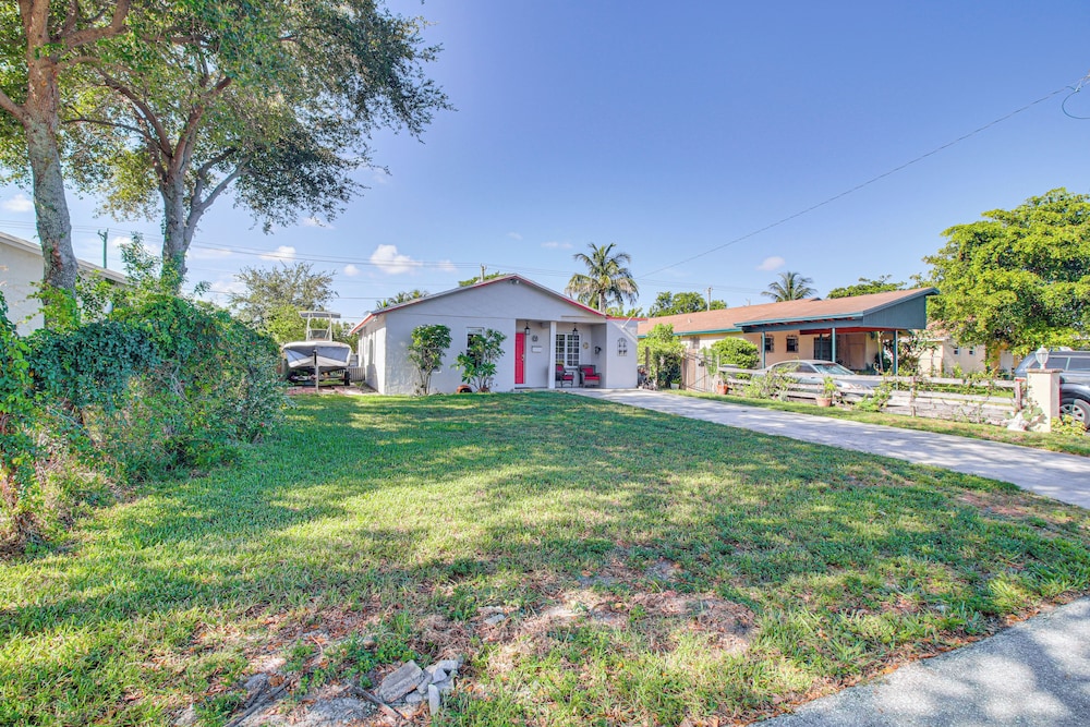 Pompano Beach Bungalow w/ Private Pool!