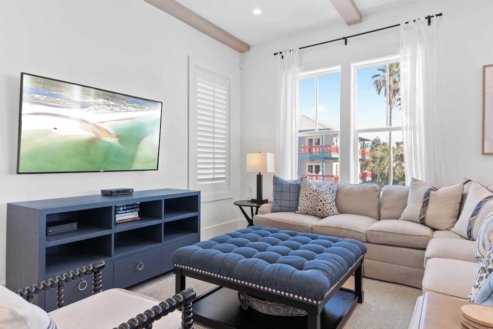 Grayt Digs by Avantstay Next to Beach, Oceanview