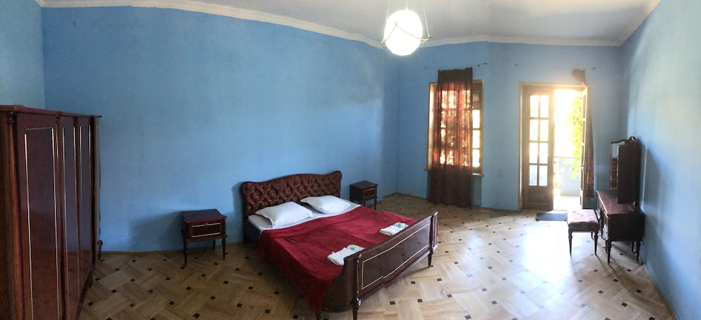 Lucky Family Hotel