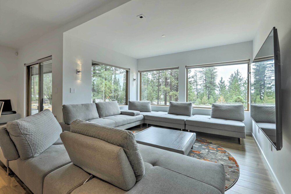 Lake Tahoe Vacations - Sleek Spacious Incline Village Hideaway! - Property Image 21
