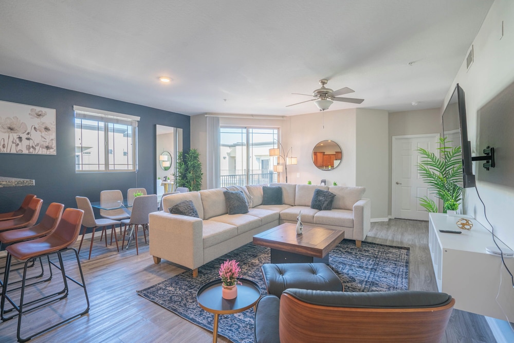 ROVE LIVING/KL - The Fredrick Tempe