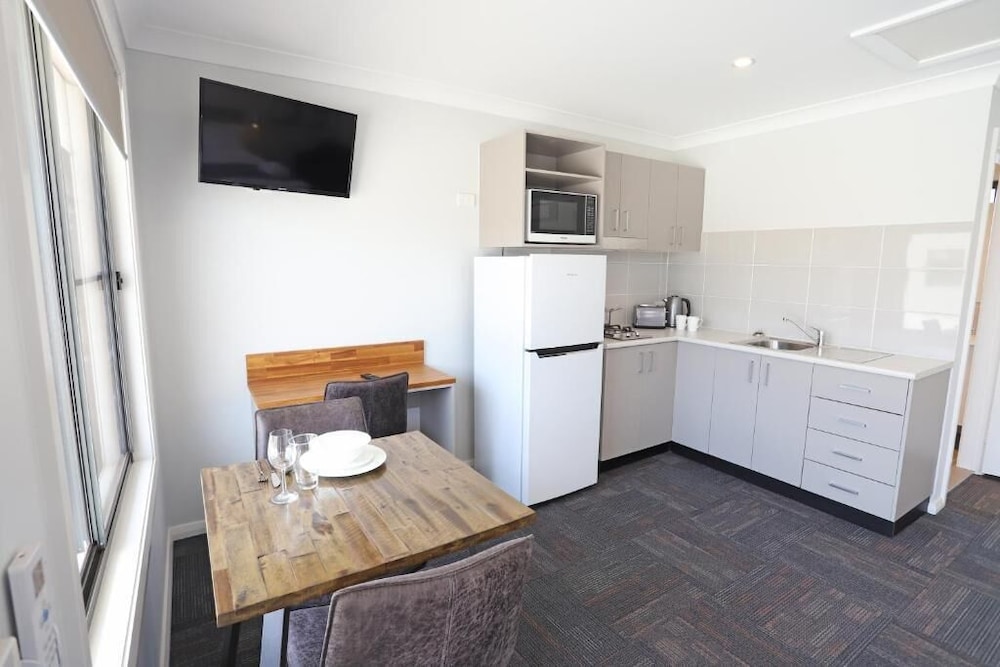 Eastend Studio Apartments