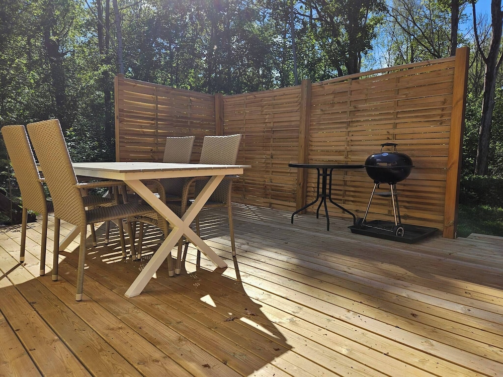 Cottage , Private Sauna for 8 People , 1000m² Garden