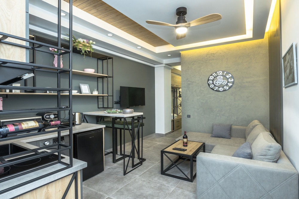 Stay Inn on Yekmalyan St