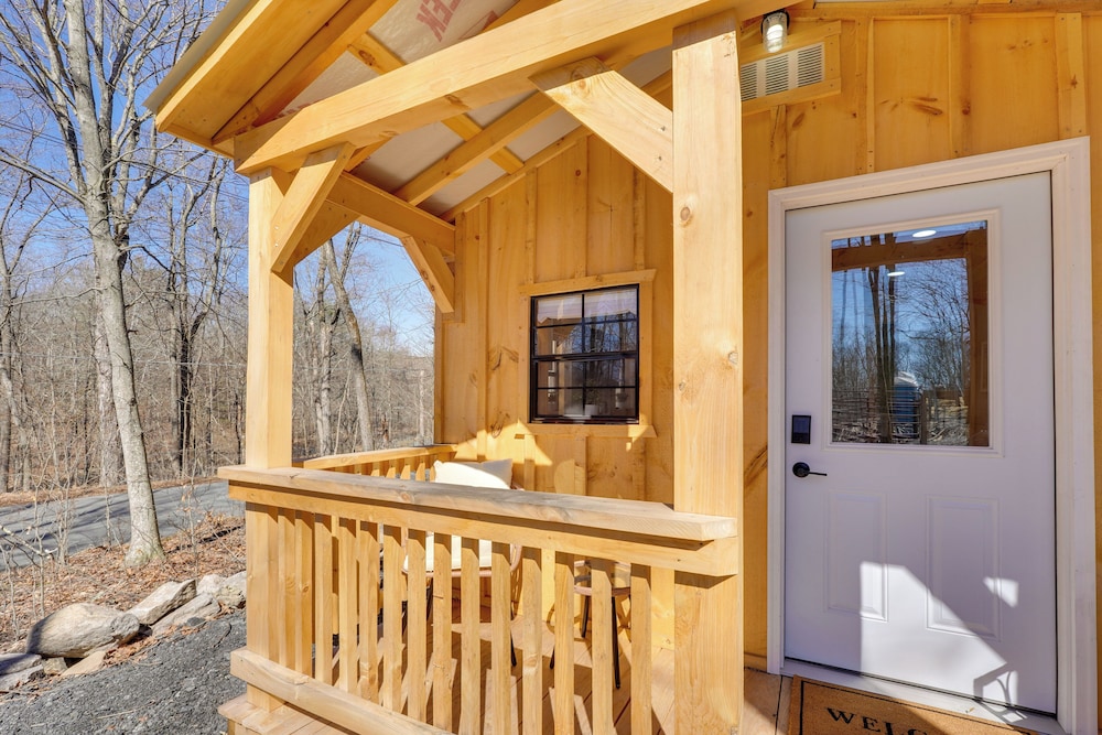Close to Trails: Studio w/ Water Views