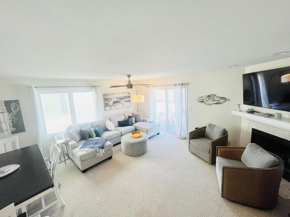 Rodney Avenue 107d