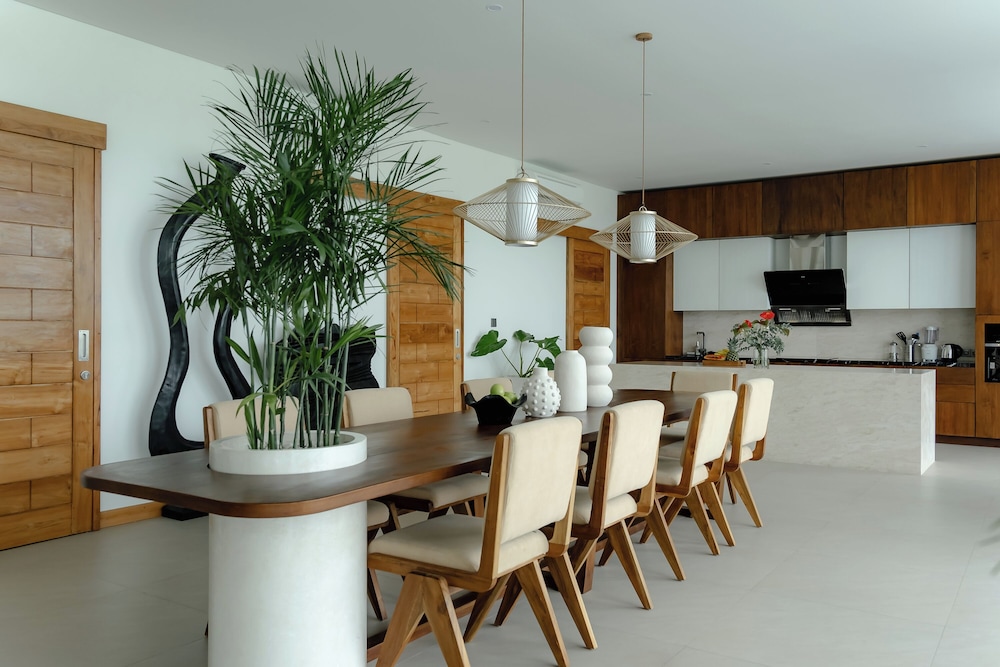AMO Residences