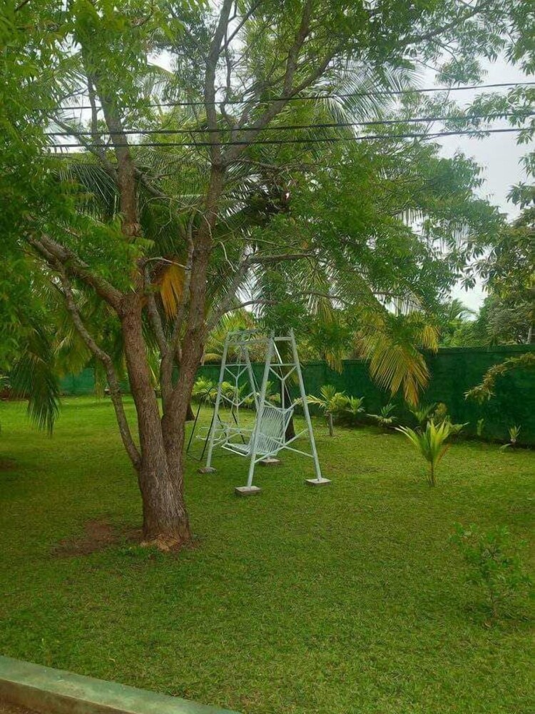 Kumbuk Sewana Villa