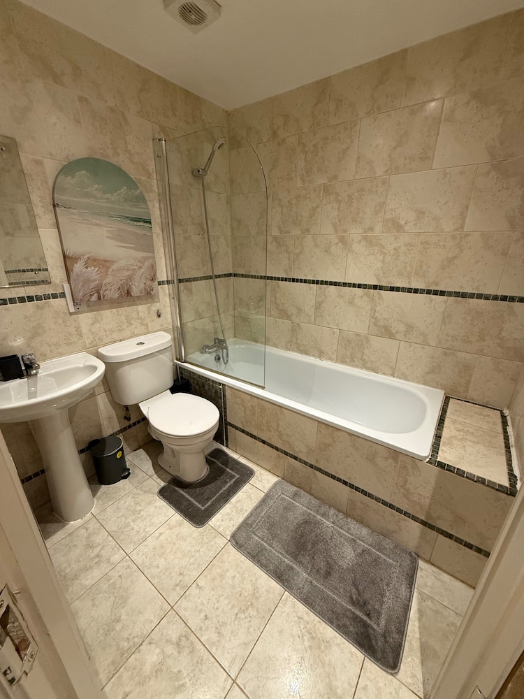 Guildford Court Apartment in Colchester