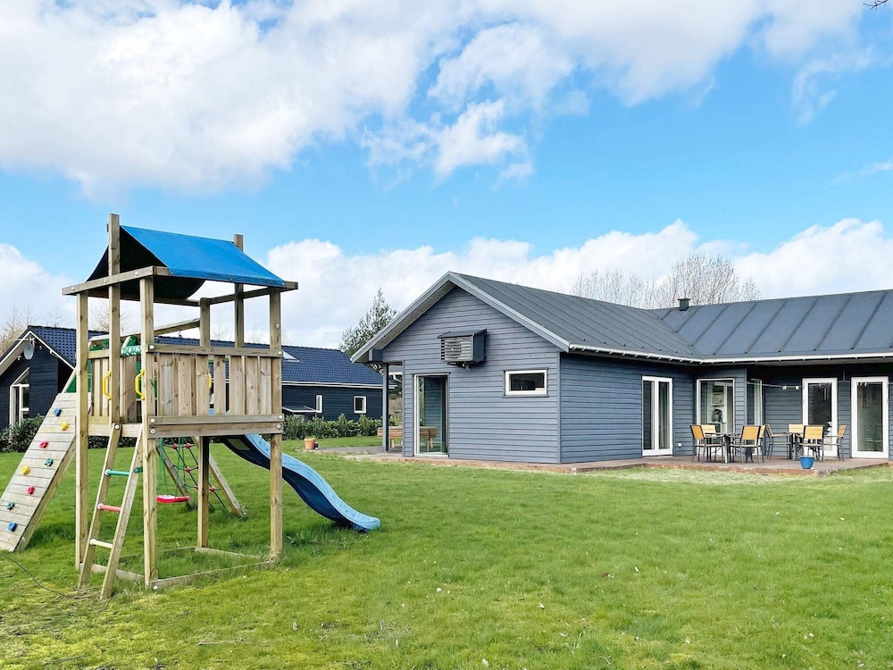 10 Person Holiday Home in Glesborg-by Traum view 2