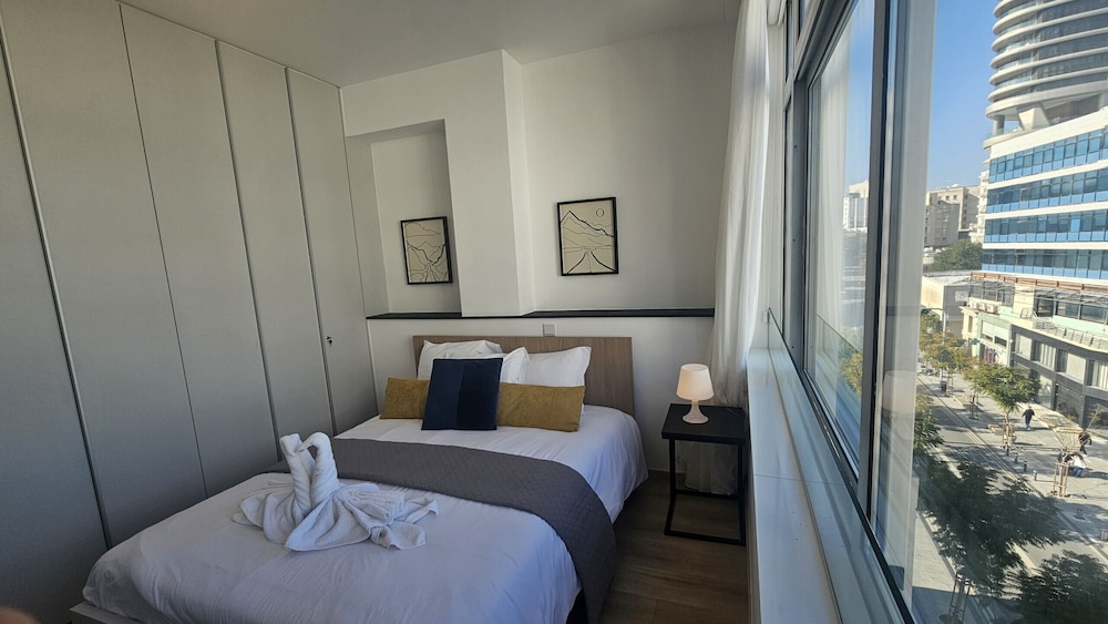 37 NIC - Stay City Center Gem