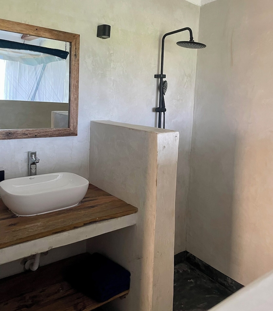 Baobab Bungalows