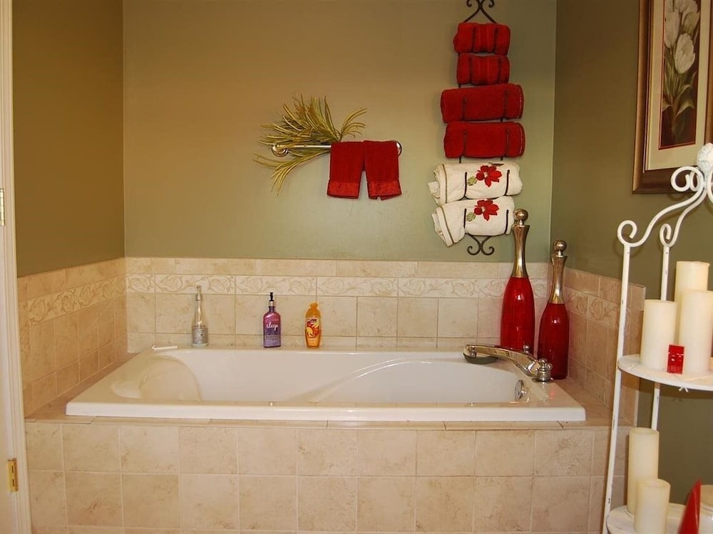 Pictured Rocks Bed And Breakfast