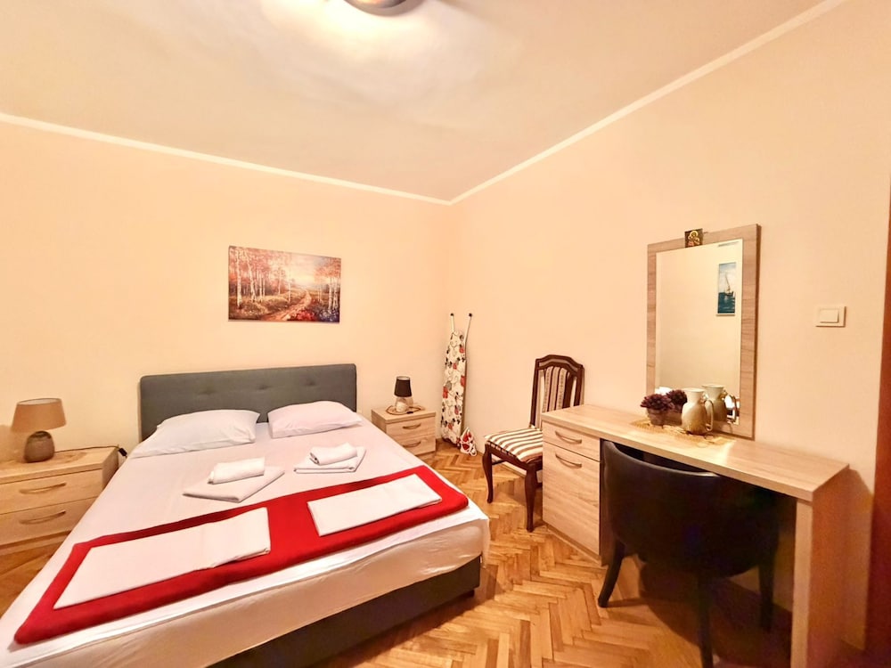 Beachfront Apartments Oaza