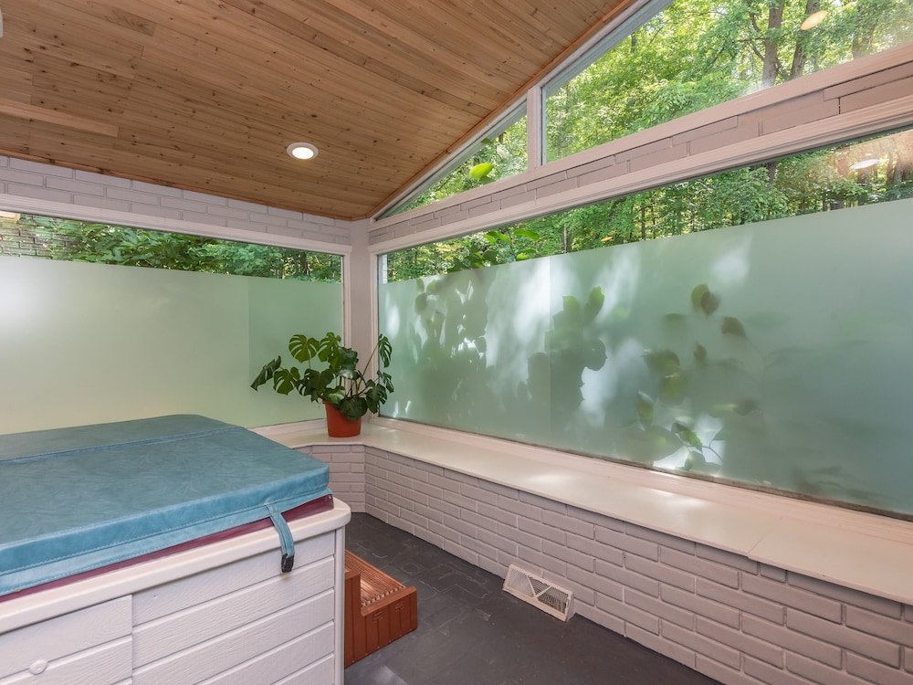 Hotel The Yellowwood - Image 1