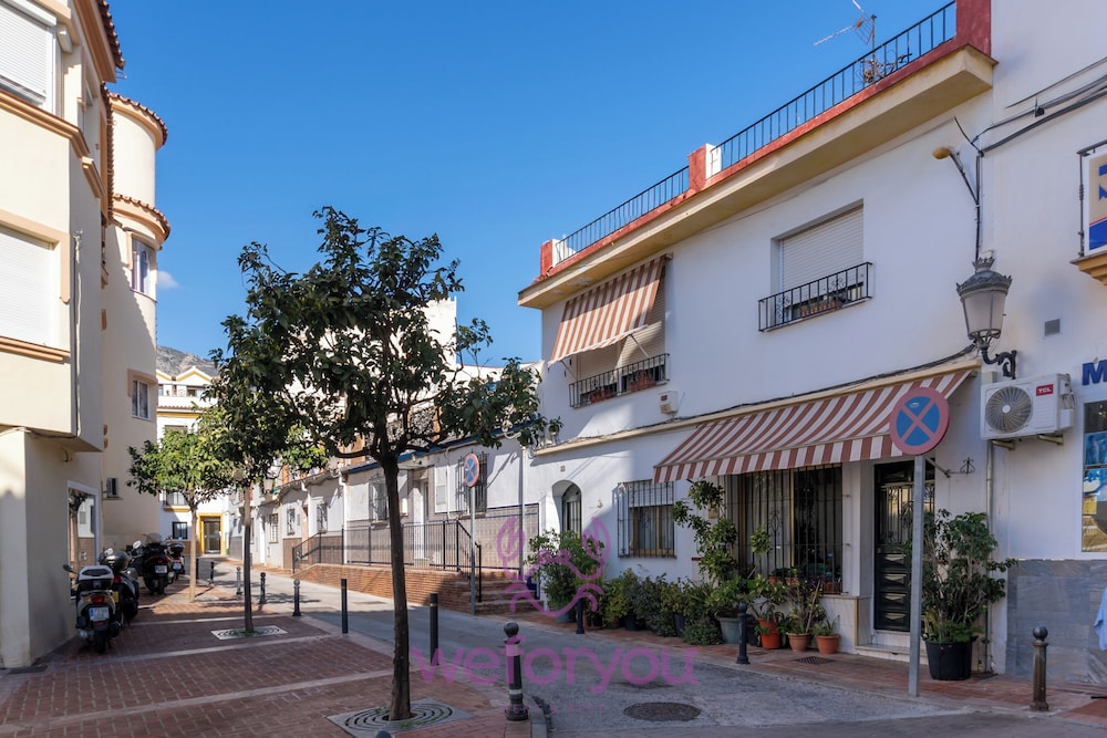 weforyou Old Town Benalmadena